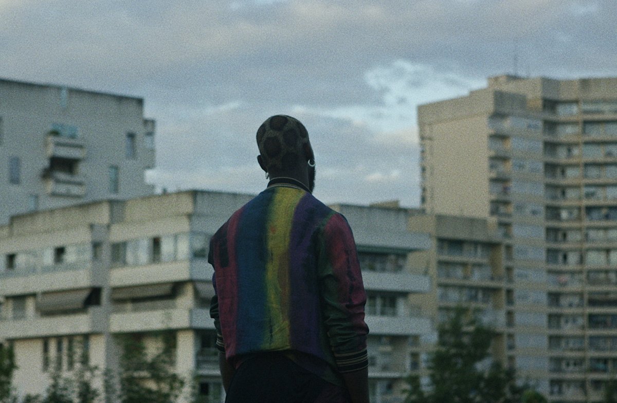 RattlingStick's tweet photo. ➕ PARIS LOVES US ➕
Directed by Loren Denis & Anthony Vibert
https://t.co/4FCqRMTohH
"We are her tribe,
Her soldiers.
From every culture and creed,
United,
We bleed."
#ParisLovesUS https://t.co/r8l0USgUE9