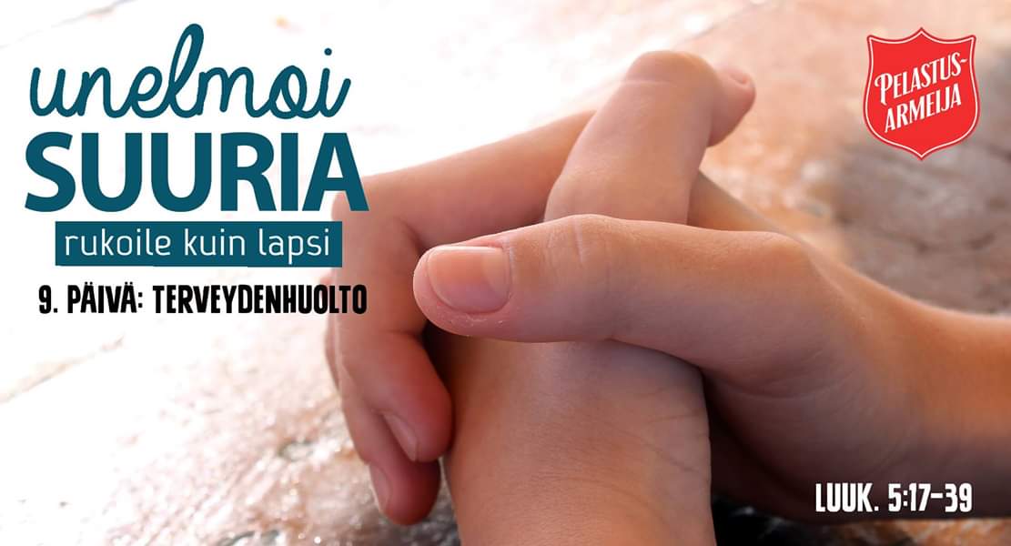 Nuoriso's tweet photo. Raamatussa kerrotaan halvaantuneesta miehestä, jonka ystävät laskivat hänet alas katossa olevasta reiästä, jotta Jeesus voisi parantaa hänet. Joskus meidänkin tulee olla tuollaisia ystäviä, jotka näyttävät tien Jeesuksen luo. #rukoilekuinlapsi #praylikeachild https://t.co/PVKeNbw2QM
