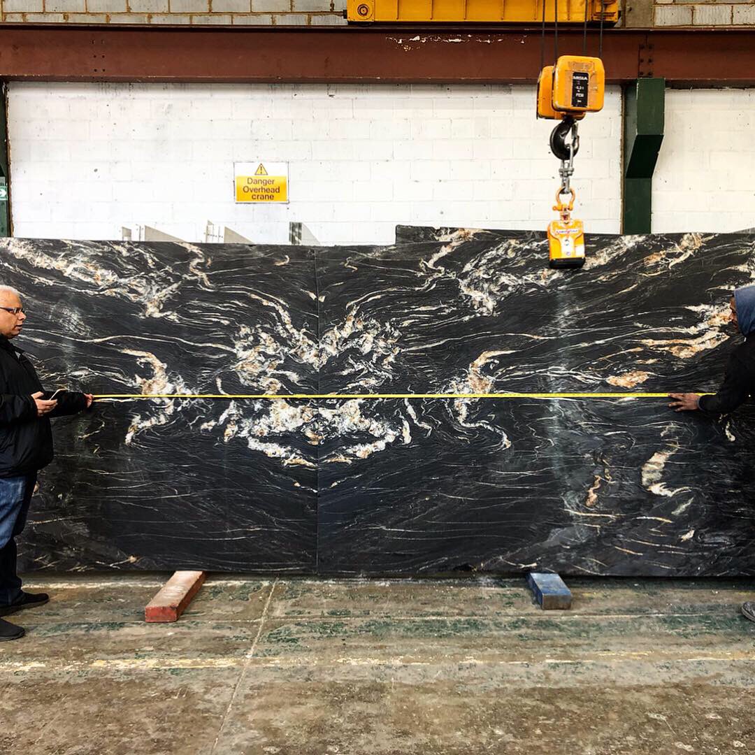 Jo selecting this beautiful Belvedere book-matched stone at <a href="/STONEWORLDuk/">Stone World London</a> for our client’s kitchen worktop and splashback #naturalstone #KitchenDesign