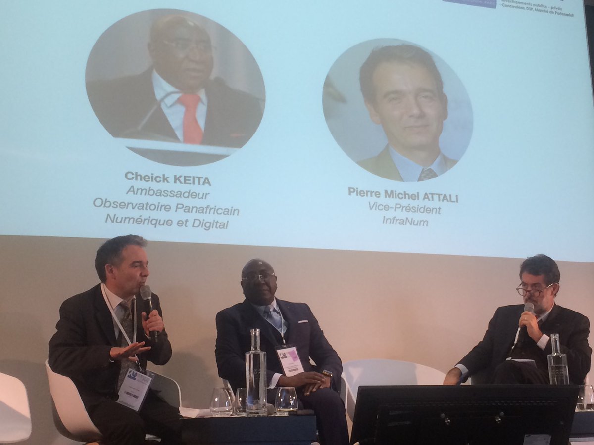 ComPublics's tweet photo. #LRIPPP Salle comble pour écouter Cheick Keita @KEIT1603, #Ambassadeur de l'Observatoire Panafricain Numérique et Digital et @pm_attali VP @InfraNum sur le thème "les #PPP au service des #SmartCities et du #numérique https://t.co/Di71D27JPM