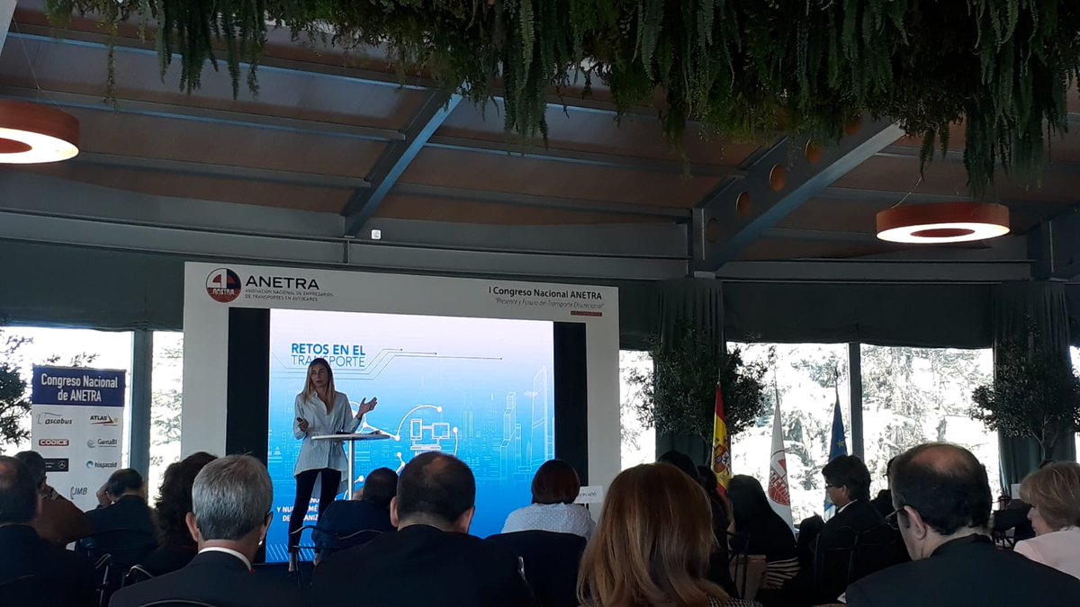 WebfleetIberia's tweet photo. Hoy también estamos apoyando el 1er Congreso de #ANETRA con nuestro partner @veox_es, que nos ha hablado de la #tecnología como solución a los problemas cotidianos de la empresa de #transporte. ¡Seguimos hasta las 14:30h abordando el presente y el futuro del sector discrecional! https://t.co/SQg9mZNSrK