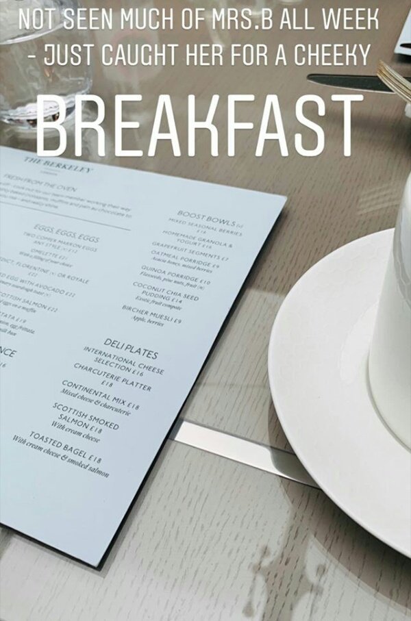 Garyismyhero's tweet photo. #Instagram(-story) ๐ #breakfast #MrsB #cheeky #not #caught #seenmuch #ohdear #nextstop #crackcrack #physio #๐
@GaryBarlow https://t.co/lnLy5tQU32