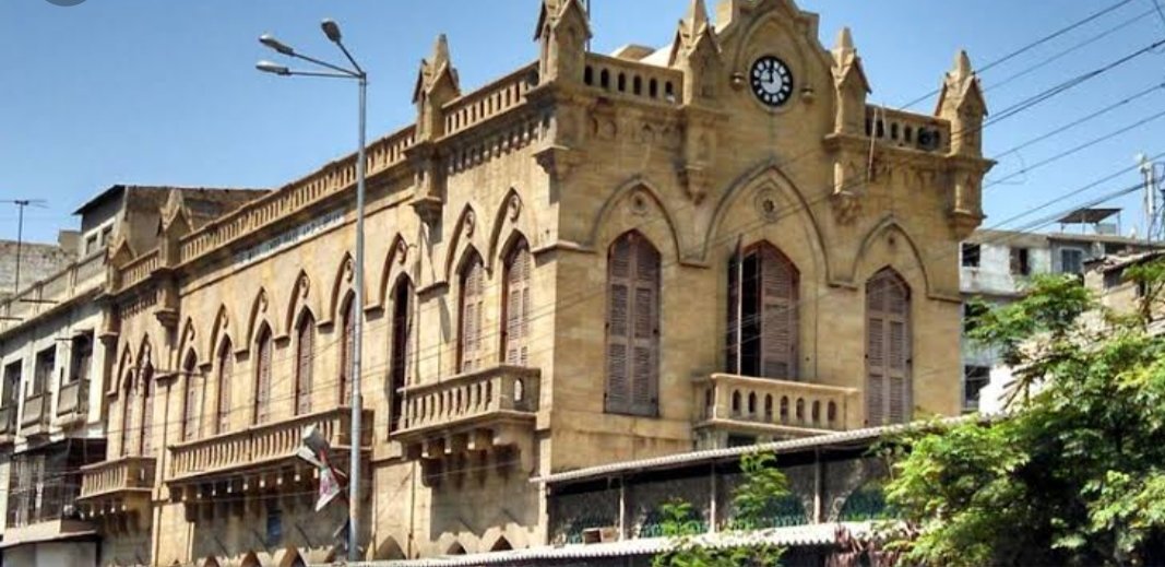 starlinkspr's tweet photo. DID YOU KNOW?🤔

James Strachan was the architect of  DENSO HALL and the building was completed in the year 1886.

#heritagefoundation #rotaryclubkhi #safeguard #cleanpakistan #shanazramzi @ShanazRamzi #densohall #streetcleaning https://t.co/IHrX9c3geK