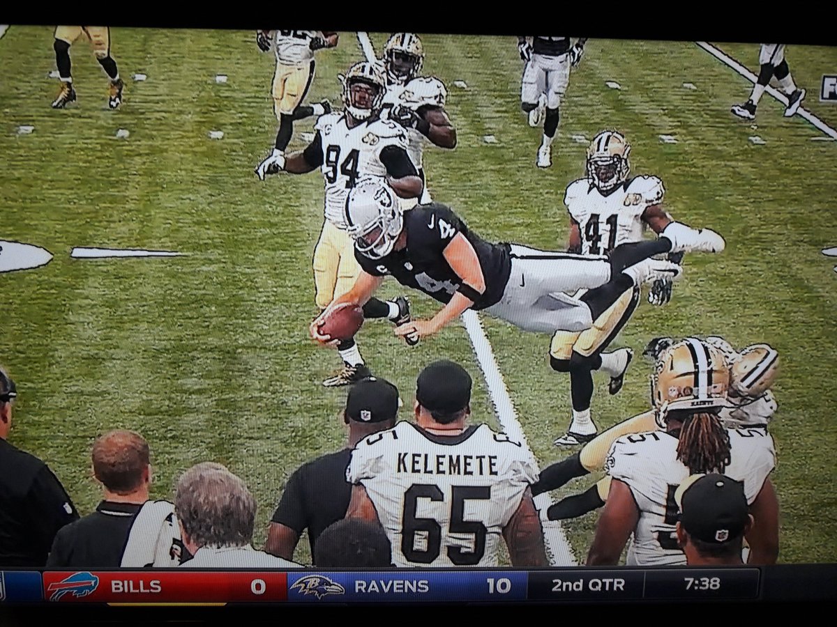 serb_alexander's tweet photo. Happy Birthday @derekcarrqb!
I hope you have a BLESSED & Super High Flying Day Derek!
#SuperCarr #RaiderNation https://t.co/z1pQDE5EqW