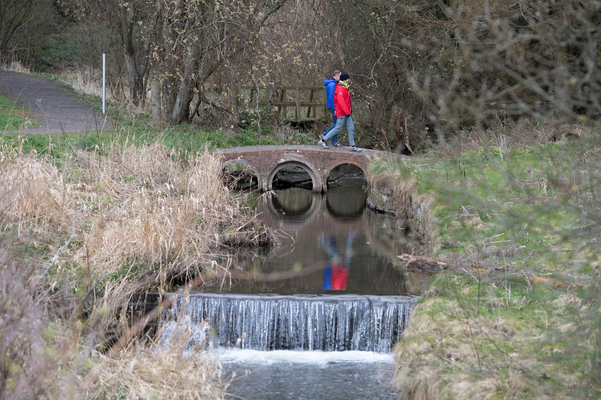 walking_scot's tweet image. Great day yesterday when our #ActiveEnvironments team took our friends from @nature_scot Place-making for People and Nature and Recreation and Outdoor Access Teams on a tour of the National Path Demonstration Site at @SRUC Oatridge.
#EverydayWalking #SharingBestPractice
