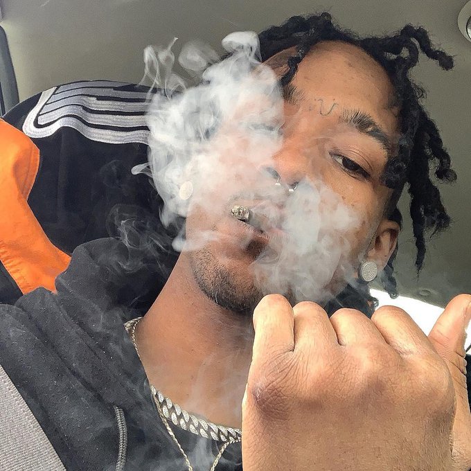 Arm &amp; a leg 🦵 https://t.co/180z7IrVaB<a href="/tag/newprofilepic"class="tags"><span>#newprofilepic</span></a>