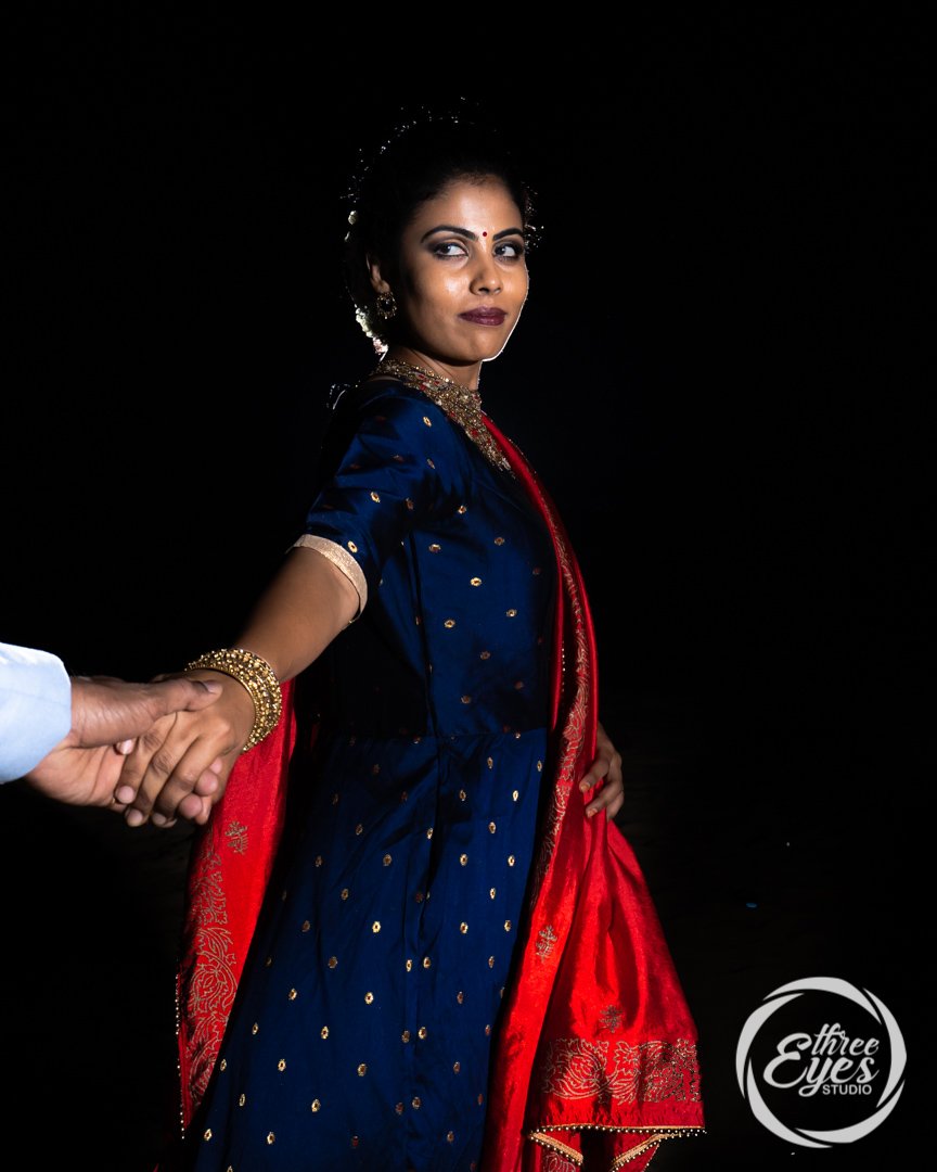threeeyesstudio's tweet photo. Once I knew you
I never wanted
to know anyone else.

shot by @sathyanmarx 

#sonyalpha #a7iii #preweddingphoto #preweddingideas #prewed #prewedidea #preweddingshoot #couplegoals #relationshipgoals #preweddingceremony #coupleshoots #coupleshoot #lightanddark https://t.co/MegmscEfXT