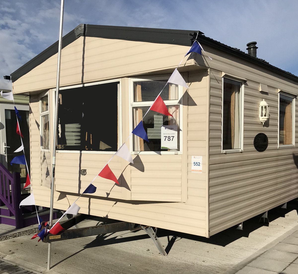 Why buy a used static caravan?
whitehouseleisurepark.com/buy-used-stati…