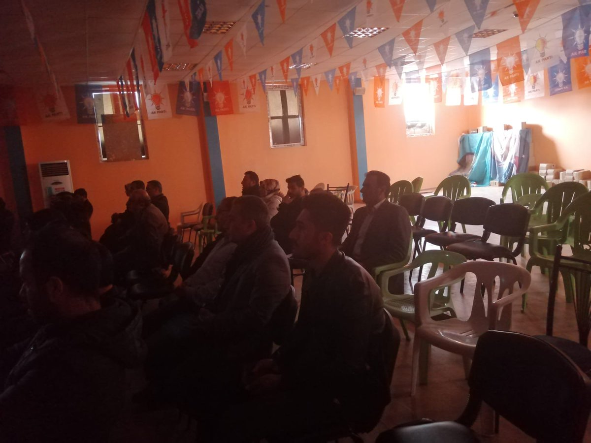 Son sandık eğitimlerimizi tamamlamış olduk.
#kazananedremitolacak

@av_ismailsay 
<a href="/SavasN_Kiylik/">Savaş Nurullah KIYLIK</a> 
@isasay4 
@NiyaziKaplan17 
<a href="/ADLKIYAK/">Adil Kıyak</a> 
<a href="/HANDANFDAN1/">HANDAN FİDAN</a> 
<a href="/Hilay1606/">Hilây Birây🟢🇹🇷</a> 
<a href="/BesnaOkan/">besna Okan</a> 
<a href="/anlar_necip/">Necip Anlar</a>