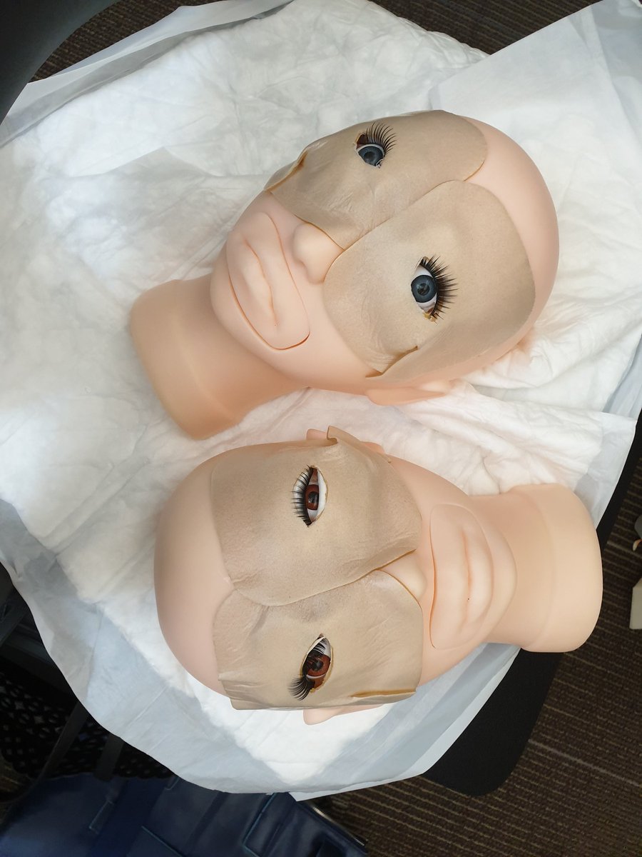 malsalamah1's tweet photo. The low cost workshop "Lets relieve some pressure"  @EM3Sym what a great job by our two directors. @arwaAlmadani @GhMerdad https://t.co/XJG4aYYJ7I