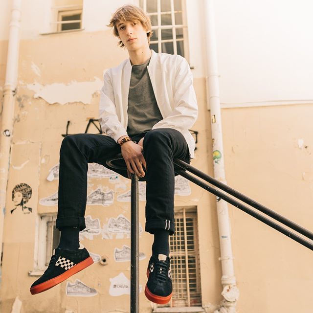 MelvinHamilton's tweet photo. Get our casual &amp; sportswear looks! 👟
.
.
.
#sportswear #streetstyle #sneakers #mymnh #shoesaddict #skater #ss19 https://t.co/LD1SuA7lyD https://t.co/dWjVoTy1ot