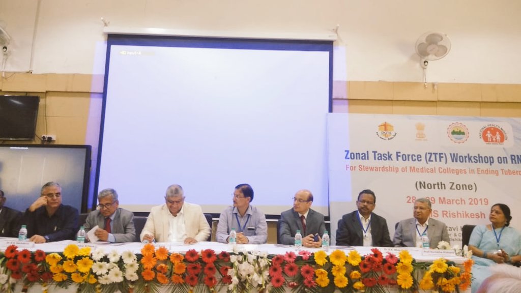 ddgtb2017's tweet photo. #Medical colleges have been instrumental in expanding DR-TB services in India. #CTD is now scaling up newer treatment regimen through medical colleges said by DDG-TB in #ZTF workshop at AIIMS Rishikesh. @MoHFW_INDIA @JPNadda @AS_RNTCP @iamvikassheel @AshwiniKChoubey @IMAEndTB https://t.co/YYcUvUJtvJ