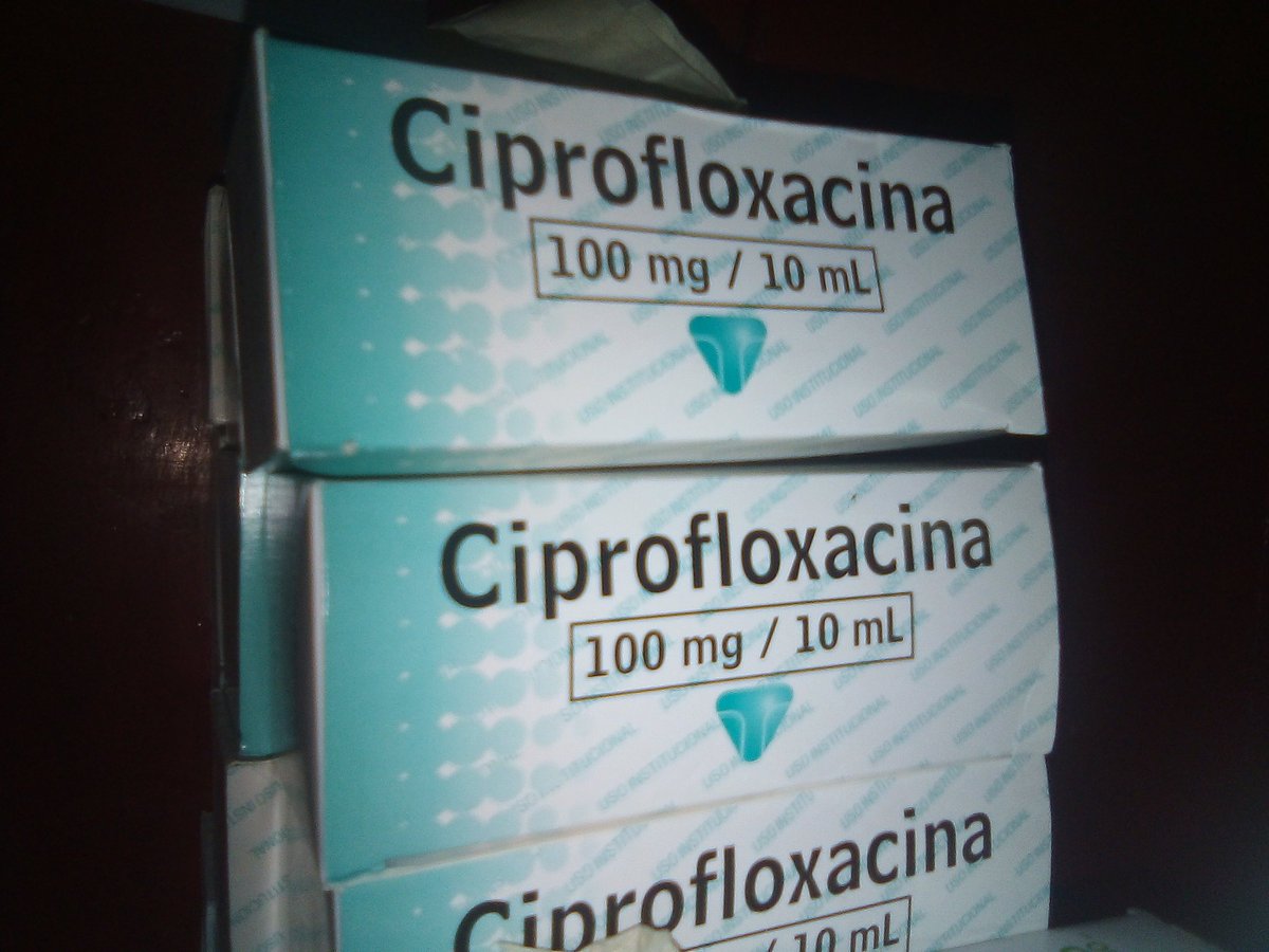 Fundasaludtru's tweet photo. Gracias a la articulación del Gobernador @RangelSilva4F y la Primera Combatiente y Pdta. de @Fundasaludtru Dra. @ajacquep con el @MPPSalud llega al estado Antibióticos y Analgesicos para ser distribuidos en nuestra red hospitalaria #EnTrujilloLaSaludEsPrioridad https://t.co/B8qkC2IvZn