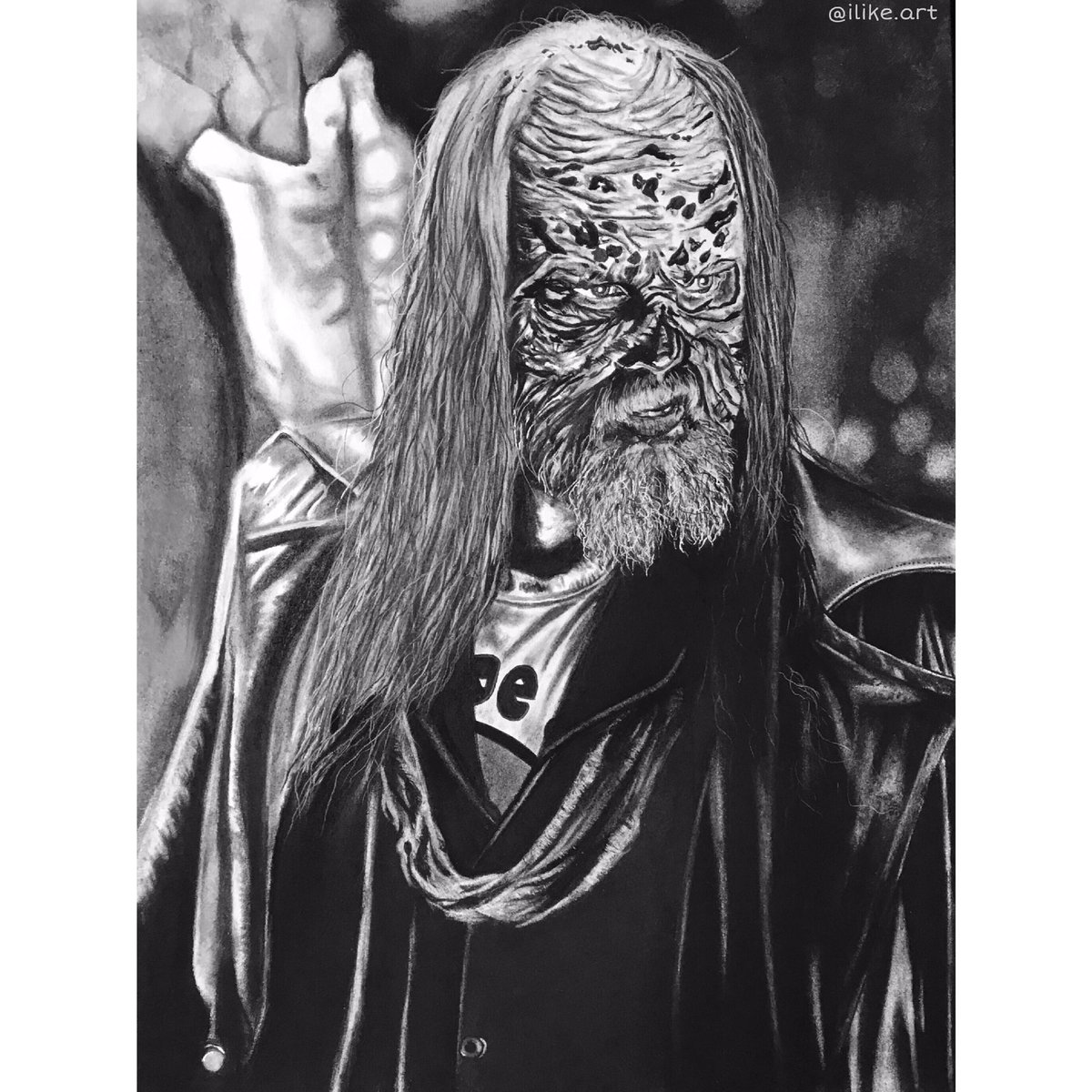 Samantha800's tweet photo. Finally finished portrait of this handsome guy @RamboDonkeyKong !๐โค๏ธ
#thewalkingdead #twd #beta #ryanhurst #sketch #portrait #drawing #charcoal #twdart #whisperers #NormanReedus #DarylDixon #riptara #ripenid #riphenry #walkingdead #art #artist https://t.co/I5uryFCL0q