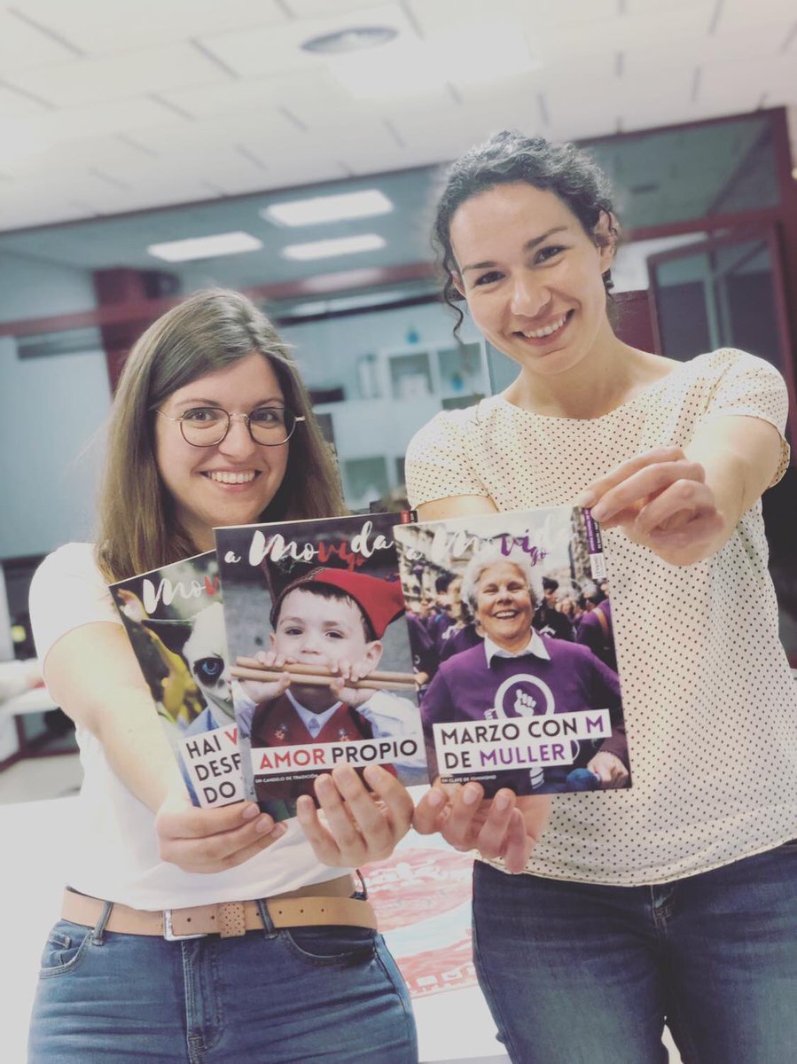 alba_sotelo's tweet photo. Ayer estuve con las guapichulas de A Movida pero y senti formiguillo fotoxornalista al ver mis portadiñas 💜🤩💜
#OrgullodeAmiguisEmprendedoras https://t.co/l8nxIn9B7L
