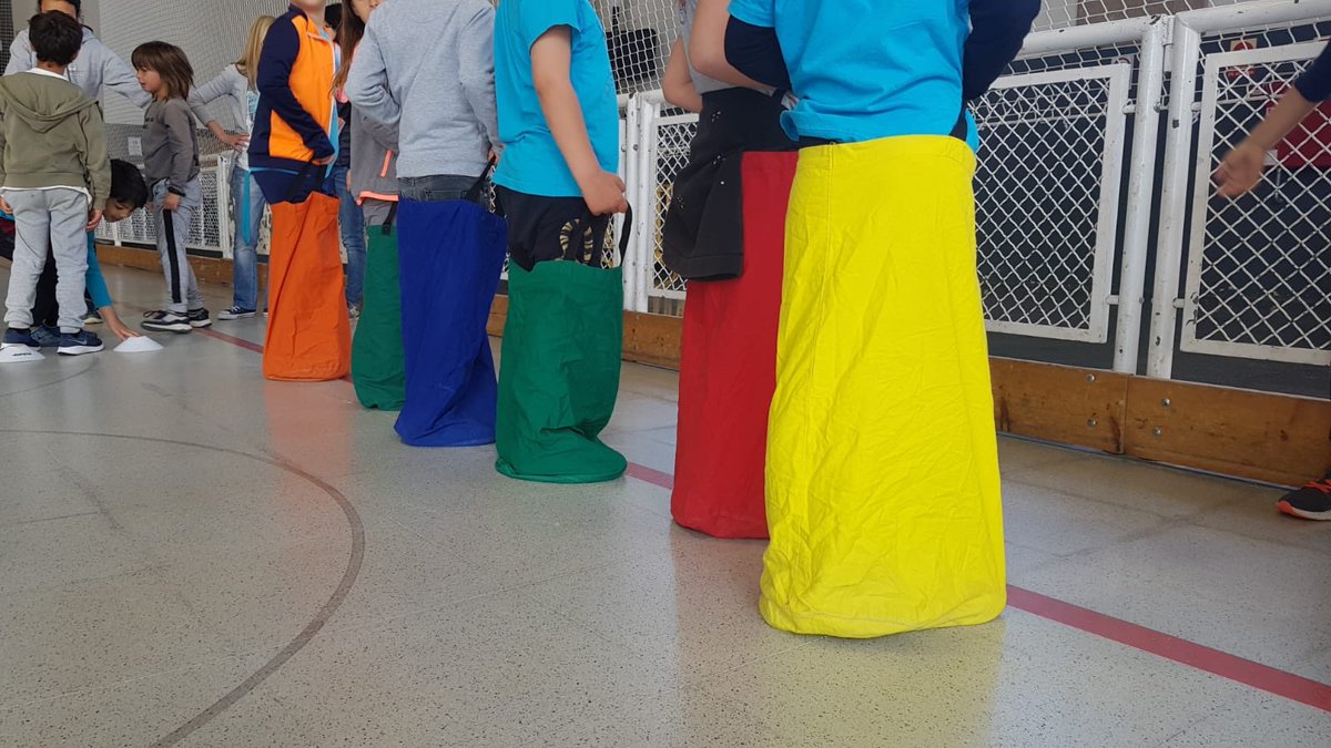 Escola Charlie Rivel tweet media