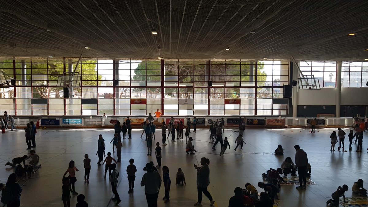 Escola Charlie Rivel tweet media