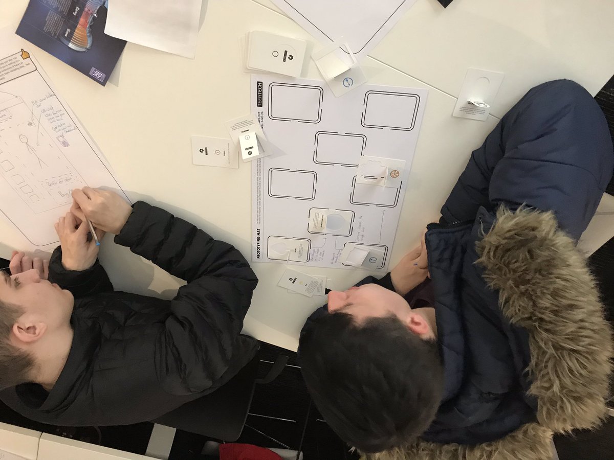 LESTechnologies's tweet photo. Y12 engineering and computing students innovating new ideas at #RollsRoyce #teentech event at the iHub. https://t.co/5JgKydrZmw