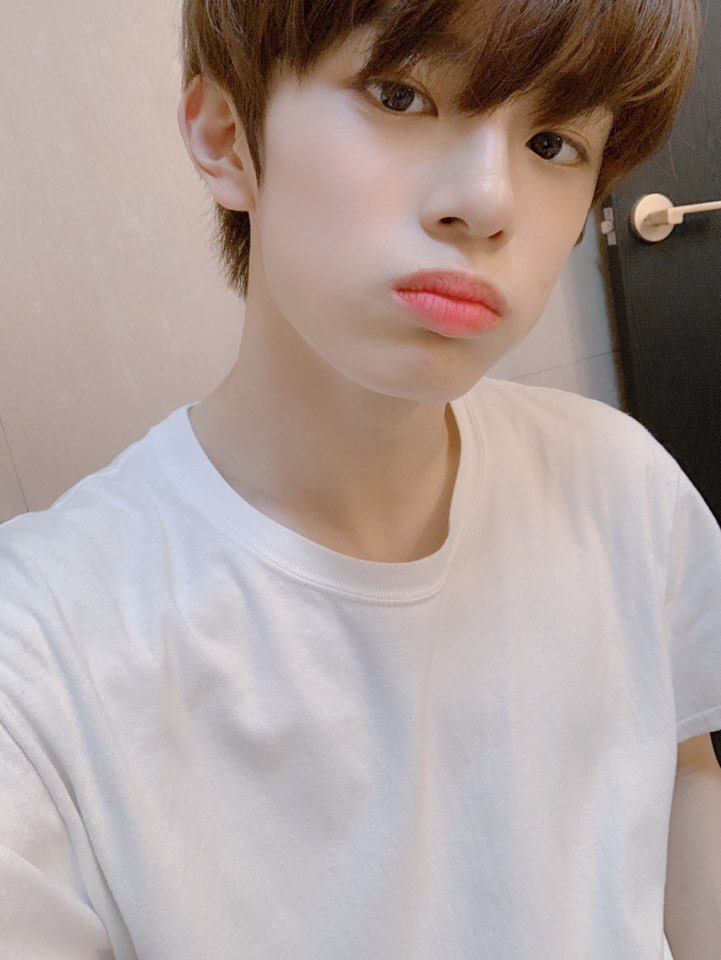 by_verivery's tweet photo. [#연호]
K-POP 리믹스 대바앙추울!!
#여노 #베리베리 #VERIVERY #베러 #KPOP #EXO선배님 #태민선배님 #방탄소년단선배님 #Monster #WANT #DNA #Dance #Cover #❤️ https://t.co/yMQSZuBX3J