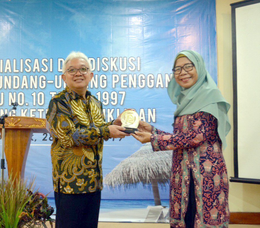 bapetenRI's tweet photo. Sosialisasi dan Diskusi Rancangan Undang-Undang pengganti Undang-undang No. 10 Tahun 1997 tentang Ketenaganukliran, di Lombok,  (28/03).

#peraturan
#perundangan
#keselamatanradiasi
#rancanganperundangan
#ntb
@provinsi_ntb
#lombok
#mataram https://t.co/d4mtuENKxs
