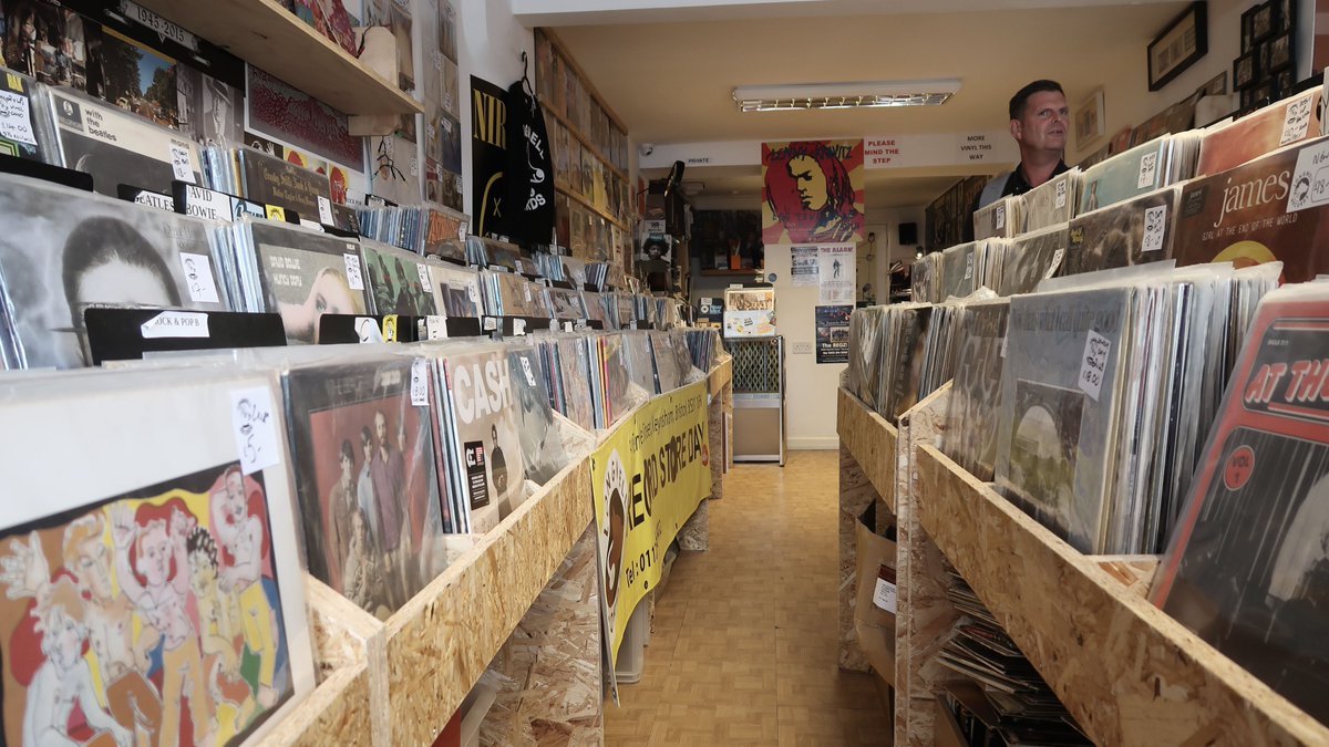 #Keynsham is a town with character. We love seeing more and more #independent businesses starting up. Have you been to the infamous @longwellrecords yet? It’s a gem! #Bristol #Somerset #Saltford #BS31