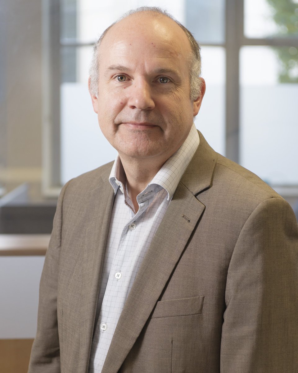 UCDMathStat's tweet photo. Congratulations to Prof. Frederic Dias who has been successfully awarded with a new ERC Advanced Grant for his project on Accurate Models for Breaking Ocean Waves @ERC_Research #ERCAdG #UCDScience https://t.co/86PP3jCnNZ