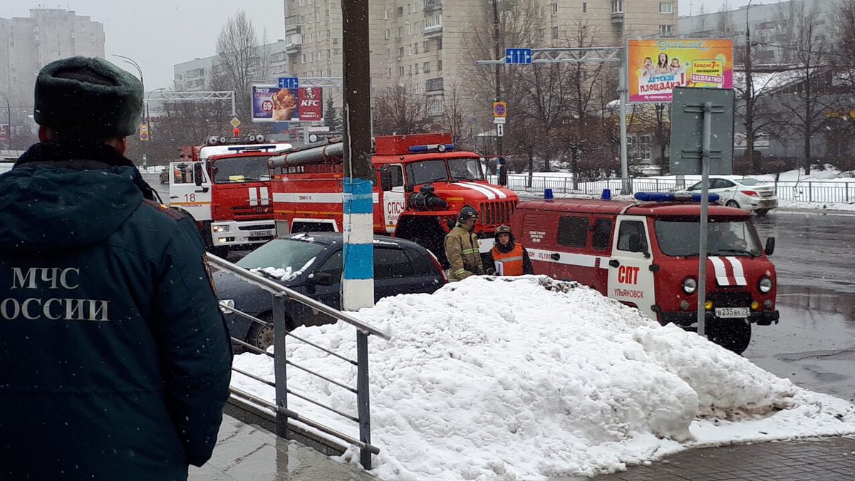 Из ТЦ «Самолёт» эвакуировали людей