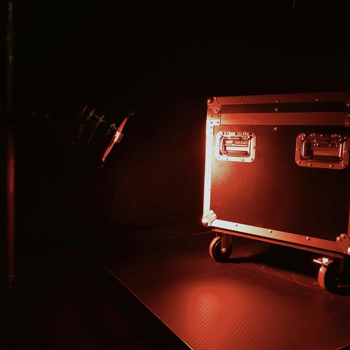 LantaLighting's tweet photo. Behind the scenes... Fireball Par64 Quad light is doing a wonderful job showing off one of @RhinoProducts cases. https://t.co/t1GIX0tUTD