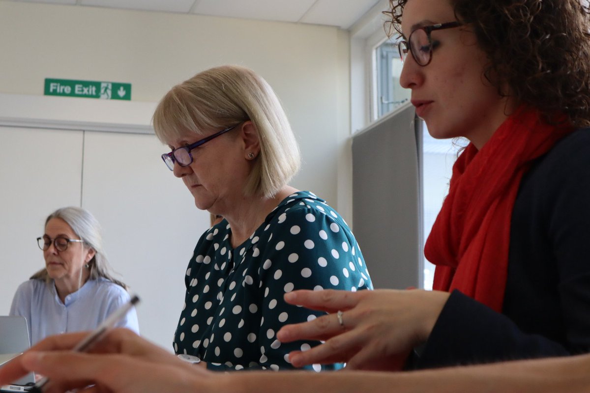 arc_wessex's tweet photo. How do we define key concepts? chronic illness, integrated care, stages of PD #Parkinsons @nitahaahr talks about how we all percieve different terms across countries and personal experience.. #optimpark https://t.co/45oJ9shm4g @aerogers1 @SouthamptonGeri @mcportillov https://t.co/oa02yfPTQu