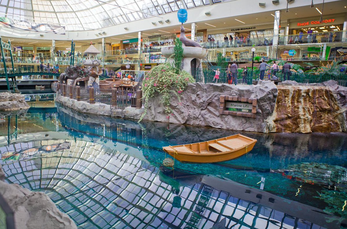 Quite Interesting Between 1985 And 1998 A Water Ride Attraction At West Edmonton Shopping Mall Had More Submarines Than The Entire Canadian Navy Image Gotovan T Co Vkva87etlf