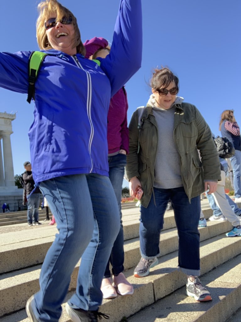 MrsLinvilleBV's tweet photo. Lincoln Memorial and Reflecting Pool https://t.co/Et6iCJYnOS