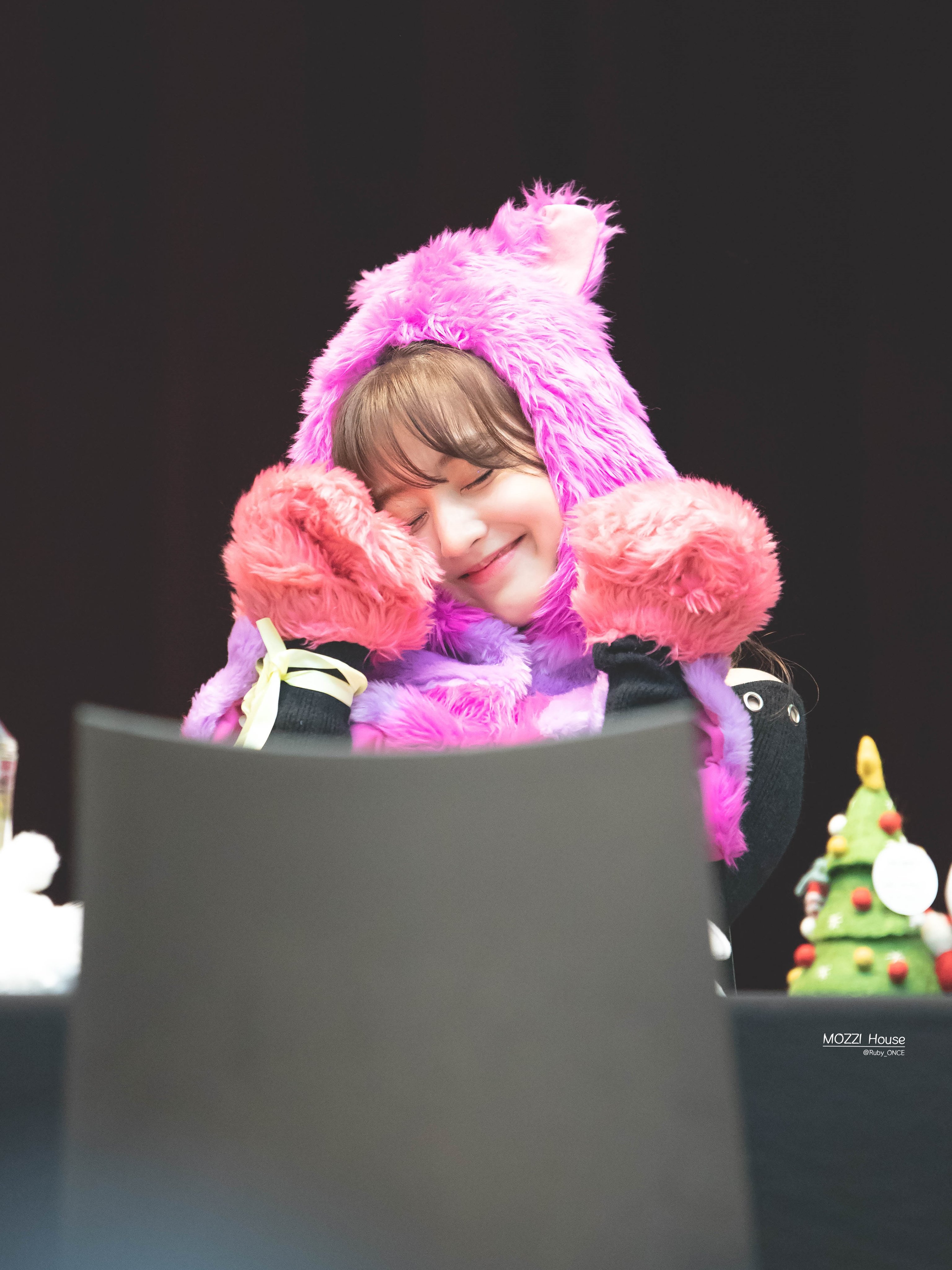 D2vrldkUkAEwEEk.jpg:orig