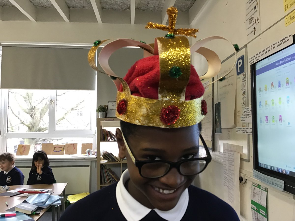 StPauls_primary's tweet image. Their Royal Highnesses, Year 4! Fantastic home learning projects from the Kings and Queens at St Paul's #homelearning #royalty #familyproject #workingtogether