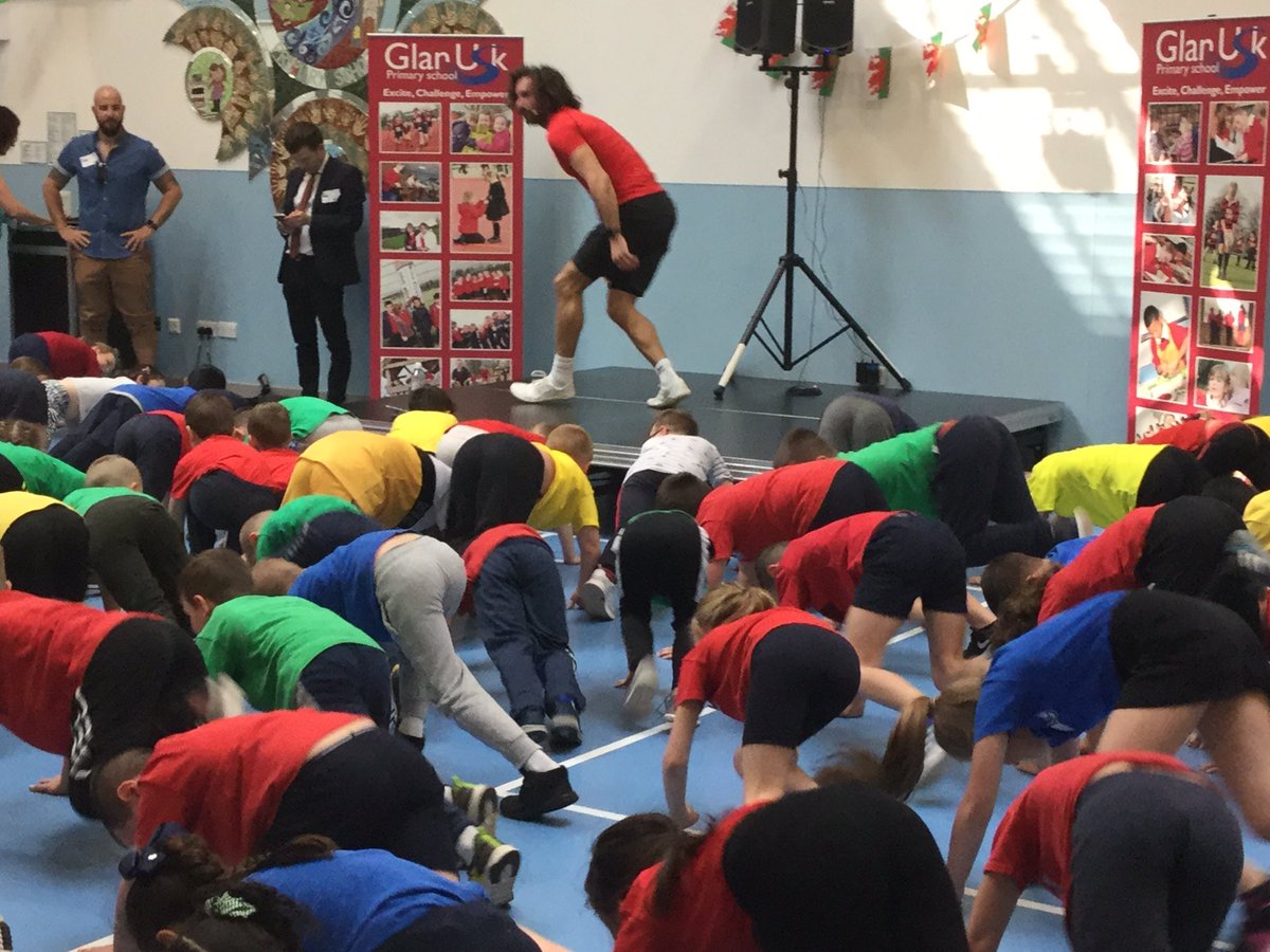 Year5GUPS tweet media