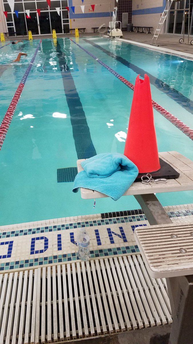 BaezaEmmaLisa's tweet photo. Rise N Shine! 2100 meter swim to get the day started.  #justtri #7 mighty mujer 2019 https://t.co/kkRtC6oXwd