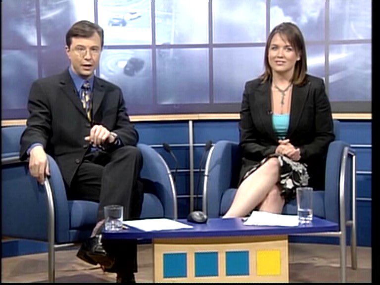 TVNewsCaps100's tweet photo. #ThrowbackThursday 
⁦@wesleysmithtv⁩ &amp; ⁦@HanShellswell⁩ (⁦@ITVCentral⁩) 2005
📺📺📺📺📺📺📺📺📺📺📺 https://t.co/wLbd8KvTGb