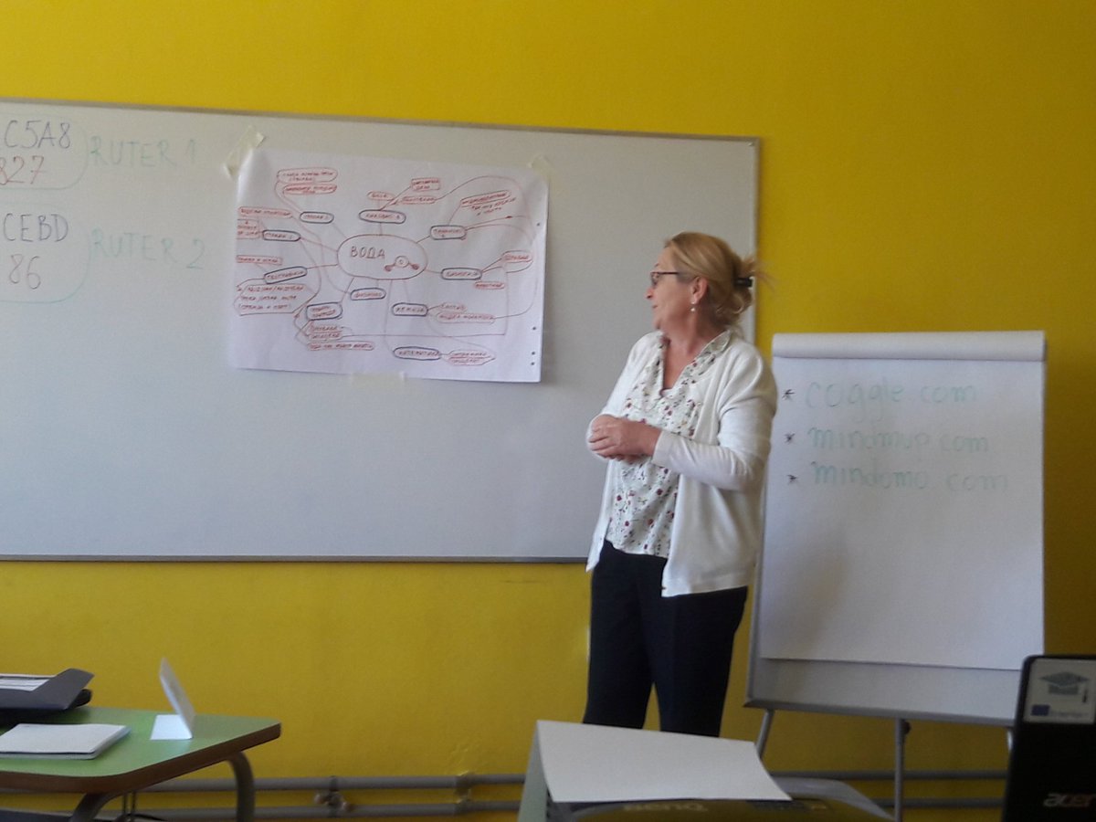 DarinaPadina's tweet image. Colleagues in action @ilBritish @bgBritish @natasamru #criticalthinking #solveproblem