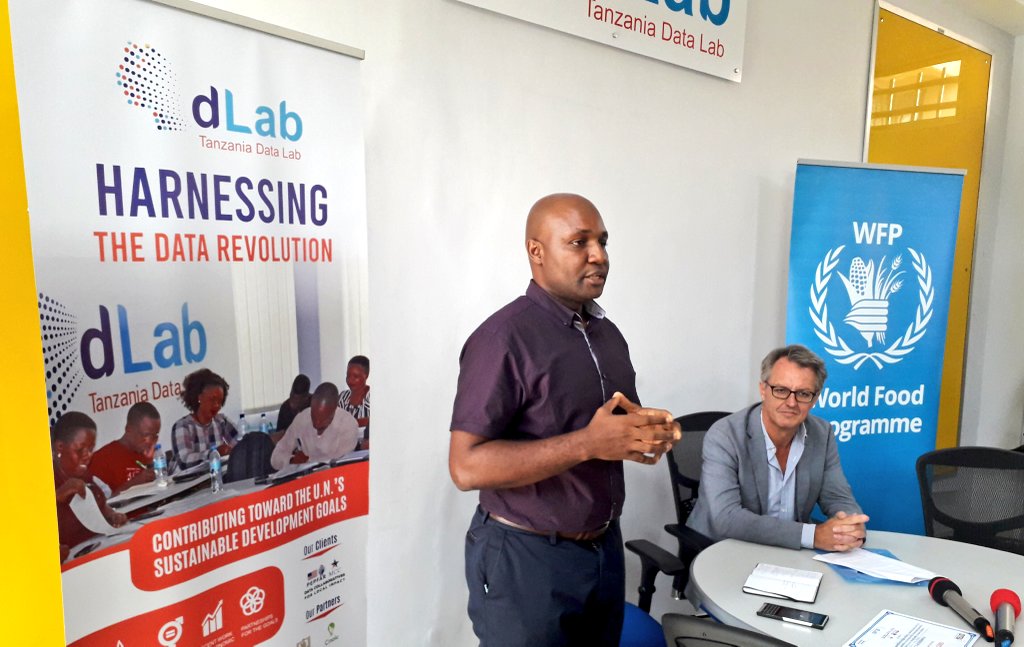 WFP_Tanzania's tweet photo. @WFP Tanzania, PEPFAR & Tanzania Data Lab award certificates to winners of the #ZeroHungerZeroAIDS Innovation Challenge during the #IW2019 @HDIFtz https://t.co/8WkL3w0T9G