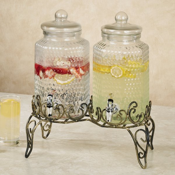 Touch_of_Class's tweet image. Hosting a Spring get-together with family or friends? Shop Spring Entertaining to find everything you need to impress your guests with your fabulous entertaining skills!  #TouchofClass #spring #entertainingessentials #musthaves
Shop now:  bit.ly/2TEoPS6