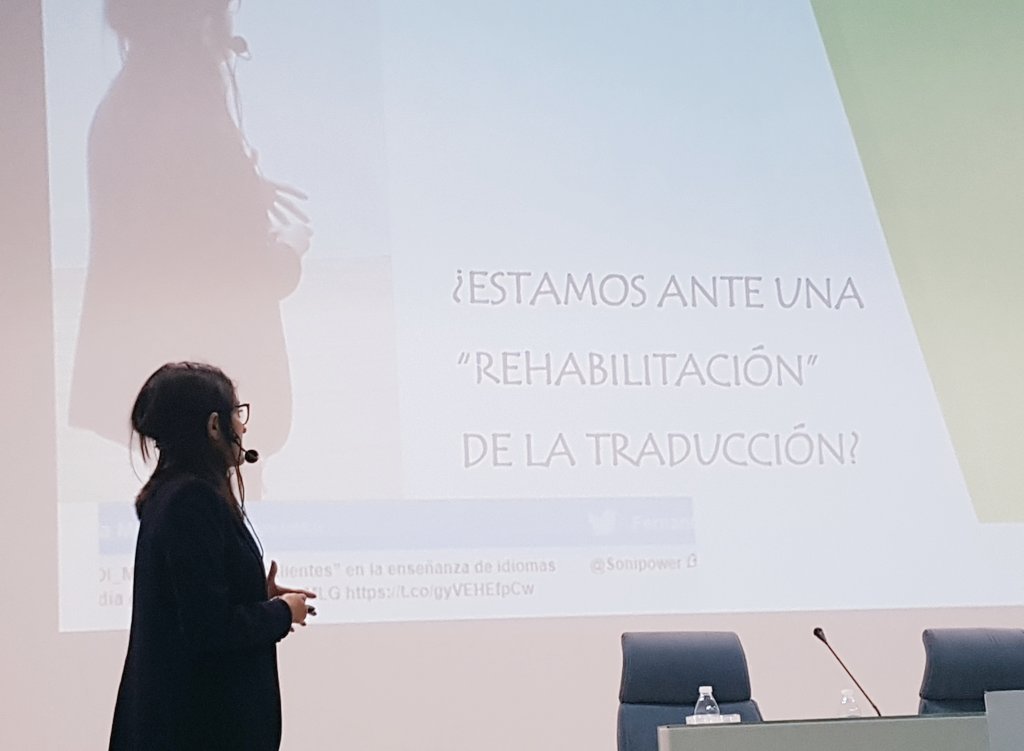 ftsaez's tweet photo. Se pregunta @_LauraParrilla_ si estamos ante una rehabilitación de la traducción: ¿Estamos?¿Lo necesitamos?¿A favor del estudiante o a favor del profesorado? Uff, #TemaCaliente
#XIcongresoMLG https://t.co/BCpM9cs7gw