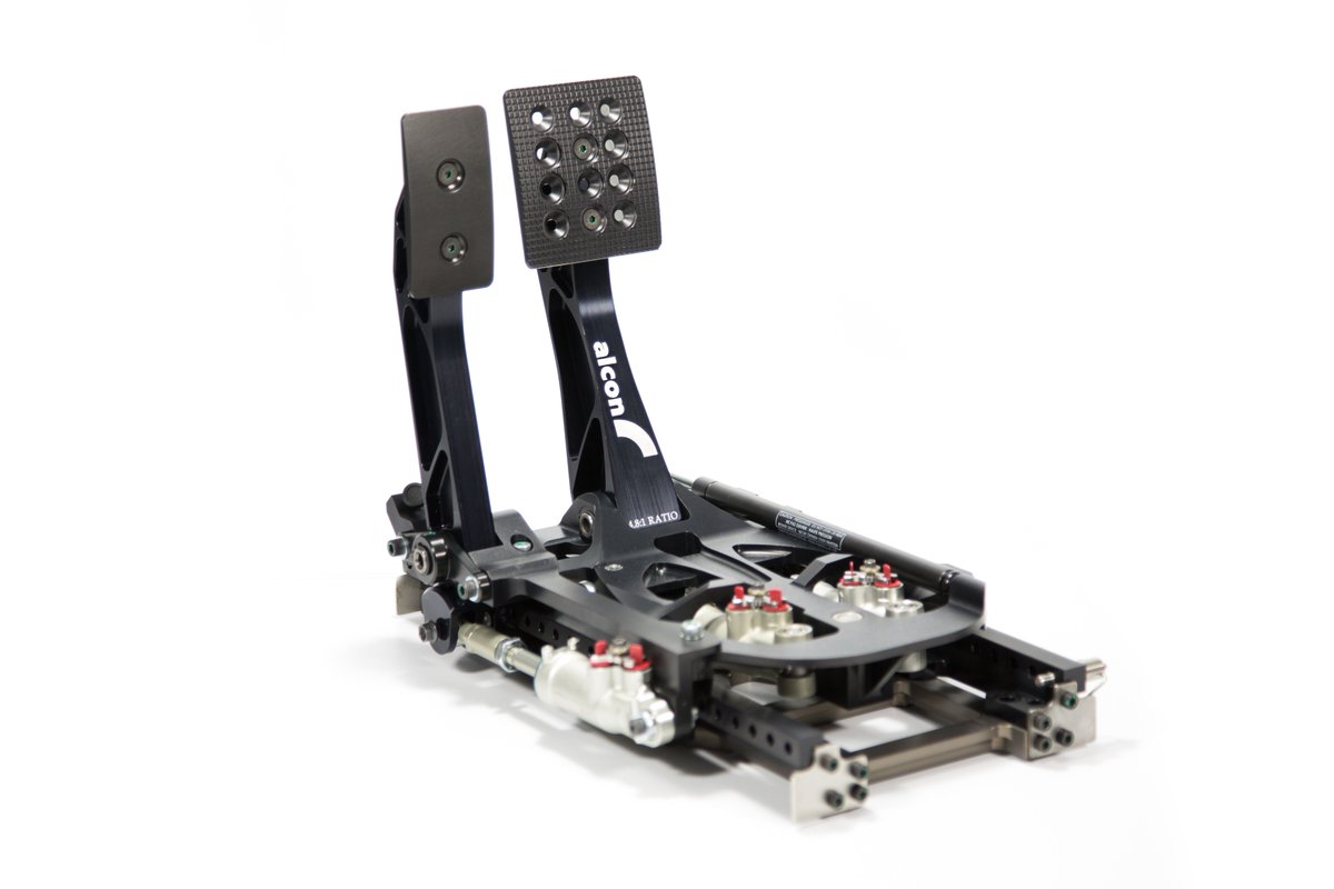 AlconUK's tweet photo. A closer look at our PBA800 sliding pedal box 👌🇬🇧

Alcon’s pedal box is currently being used by GT manufacturer teams and is available in three configurations: 1 pedal (brake), 2 pedals (brake / clutch or brake / throttle) or 3 pedals (throttle / brake / clutch). https://t.co/mPeu7LYIdD