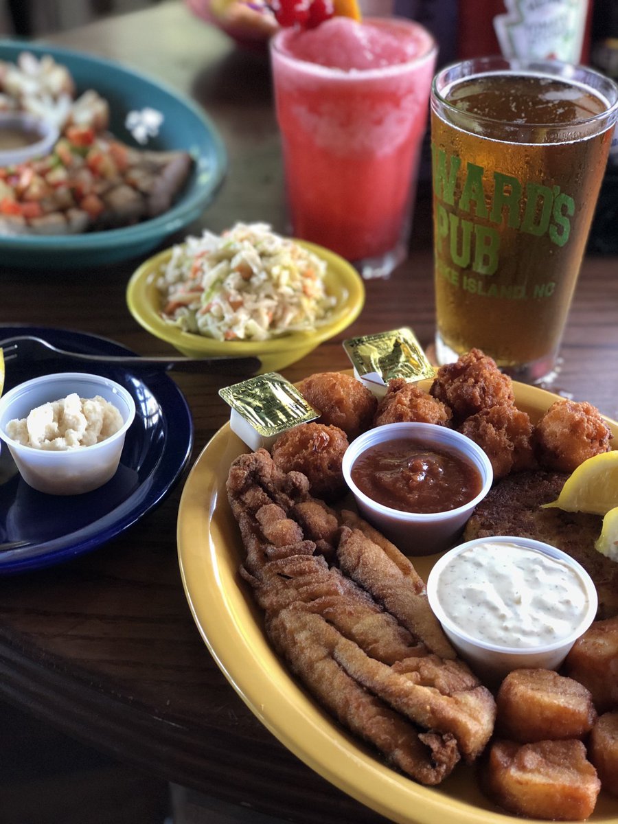 ocracokevillage's tweet photo. The spot for food and fun on Ocracoke for 29 years, Howard’s Pub opens for the season today, serving their full menu for lunch and dinner, 11am-9pm. #howardspub #visitocracokenc #obxnc #ocracokeisland https://t.co/NBsXPnzM3H