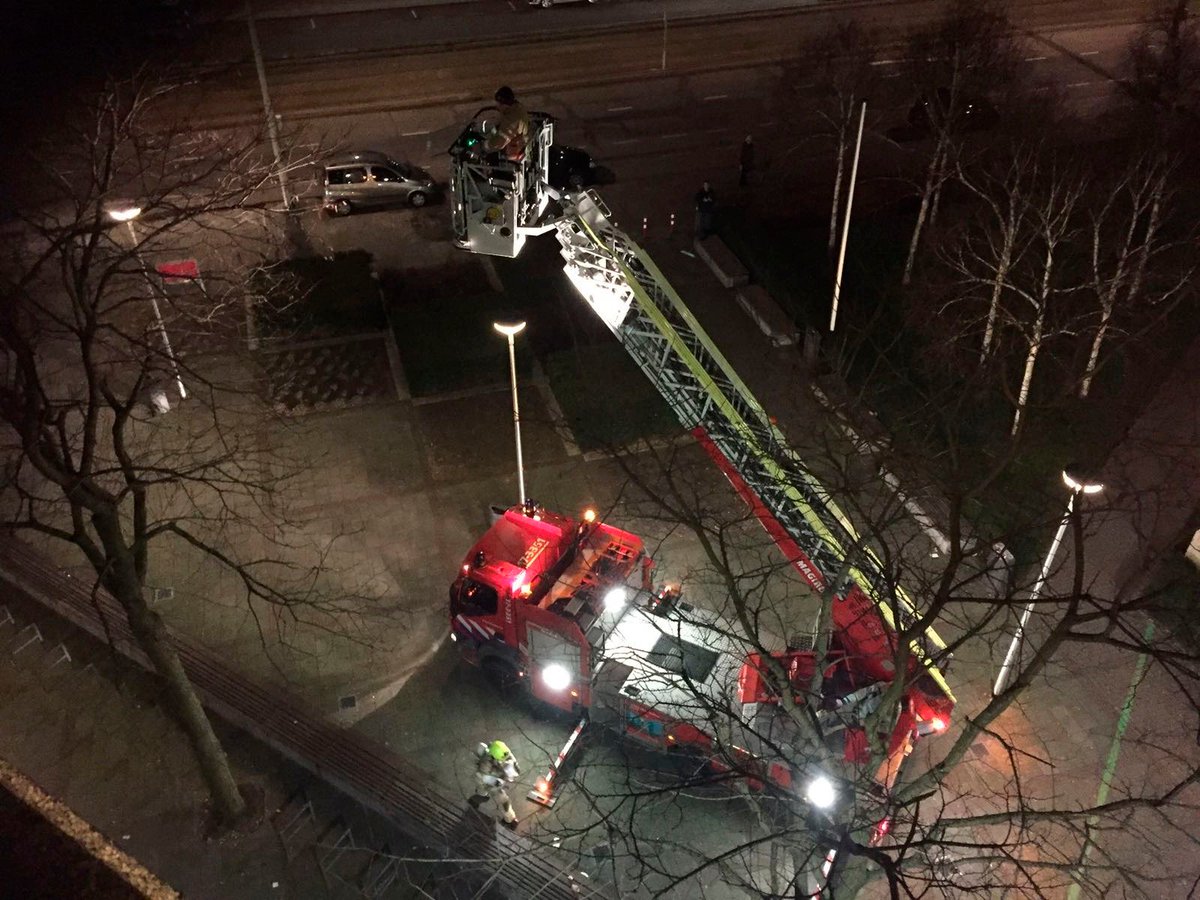 Laatste trainings momenten voor een nieuwe uitdaging binnen onze eenheid. Komende maand mogelijk al in dienst #Pilot #SkAutoladder #SkAL #Herbezetten #Aflessen