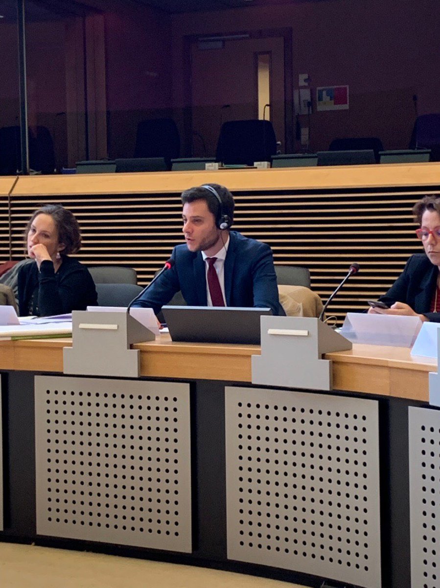 damienadam76's tweet photo. 🇪🇺 Poursuite des rencontres entre la #CommEco de l’@AssembleeNat et des membres de la @UEFrance.
Les sujets sont nombreux :
- #Brexit et ses conséquences
- R&D en Europe et comment redevenir une zone innovante
- l’Energie et l’alliance européenne sur les #batteries https://t.co/ykpxNQNprV