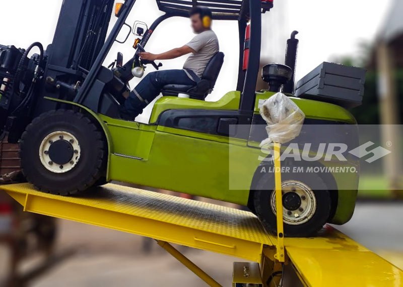 sibpogroup's tweet photo. Ofrecemos soluciones practicas y de calidad para almacenes, en el proceso de carga o descarga. Con las niveladora de andenes SAUR se pueden compensar fácilmente la diferencia de altura entre el galpón o anden y el vehículo o transportador, https://t.co/Rwj6GRSNzx https://t.co/60oUzE8Z9b