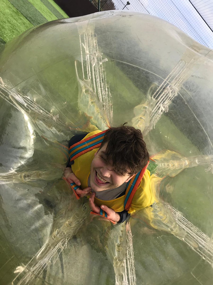 ScottMac_SL's tweet photo. Great way to end our NTSF Academy at @goals_glasgowW with @Bubblefootballzone #movingintowork @JoeMcGovSL @KateSLeague @DavidSmith_SL @Street_League https://t.co/fC7EYHRCX1