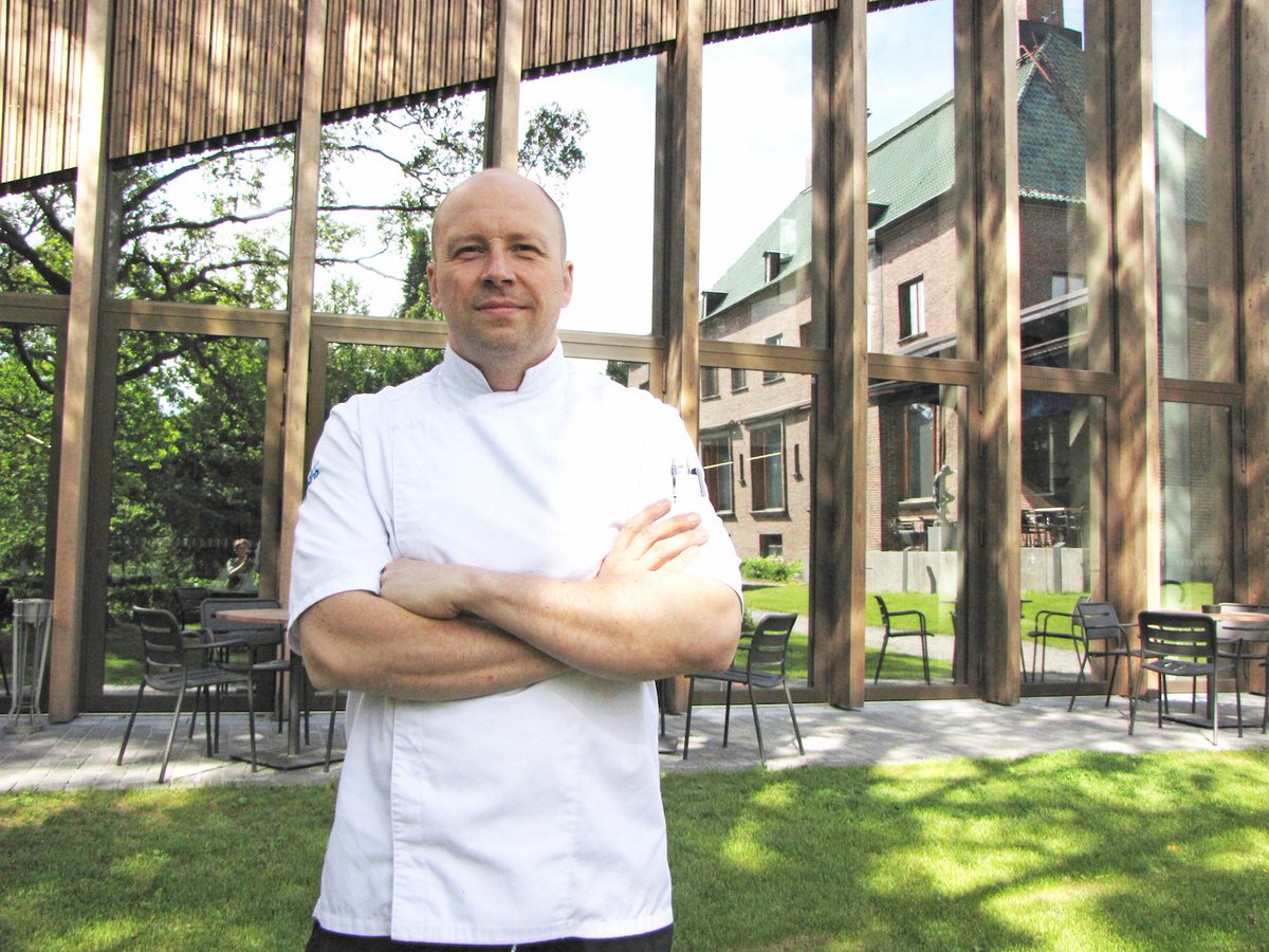 Mänttä Food Festival tunnelmoi rakastetuilla klassikoilla 30.–31.8. #Serlachius-museon <a href="/ravintolagosta/">Ravintola Gösta</a> ssa. Ravintoloitsija <a href="/HenryTikkanen/">Henry Tikkanen</a> hemmottelee Suomen huippuammattilaisten kanssa vieraita uudistamalla #klassikkoruoat ja korostamalla palvelua.