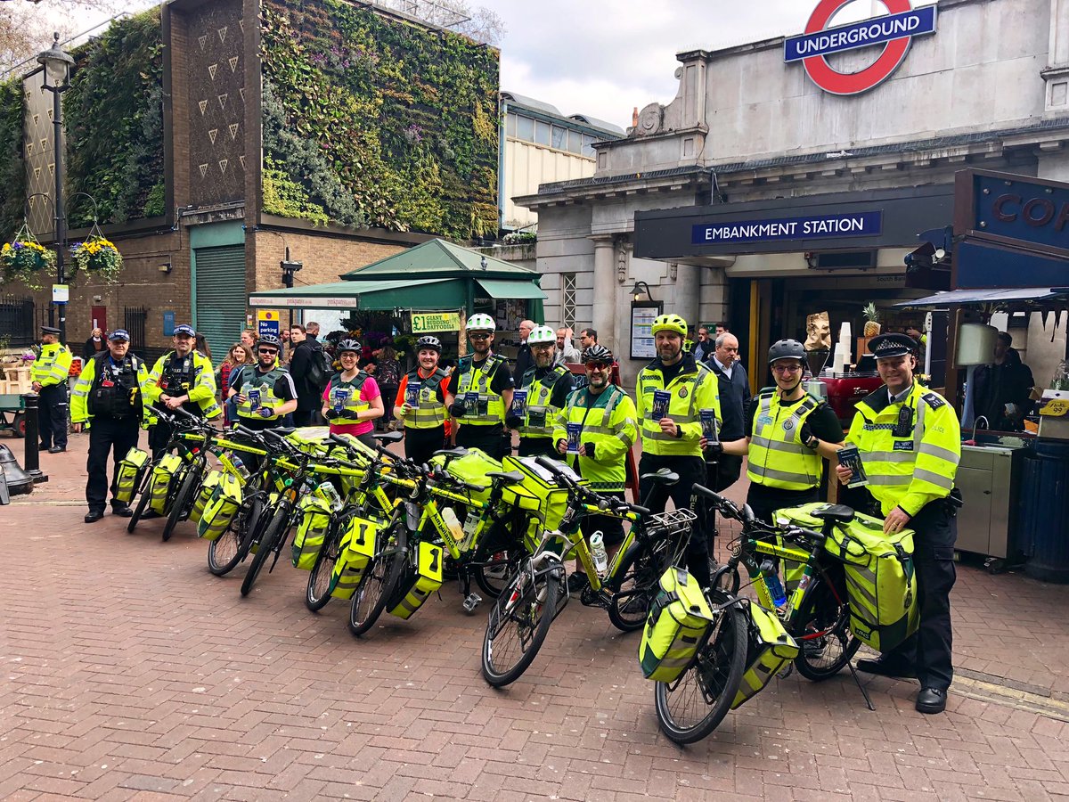 MPSCityAirport's tweet photo. A great mornings work with @MPSWestminster for a Joint #ProjectServator deployment. Bumped into @LAS_CycleTeam for a Snap 🚴 &amp; managed to capture a couple of pics on The Mall too👌🏻@ColdstreamGds #loveaphoto #LoveLondon #TogetherWeveGotItCovered #alloverthis https://t.co/yQVxfzTL8F