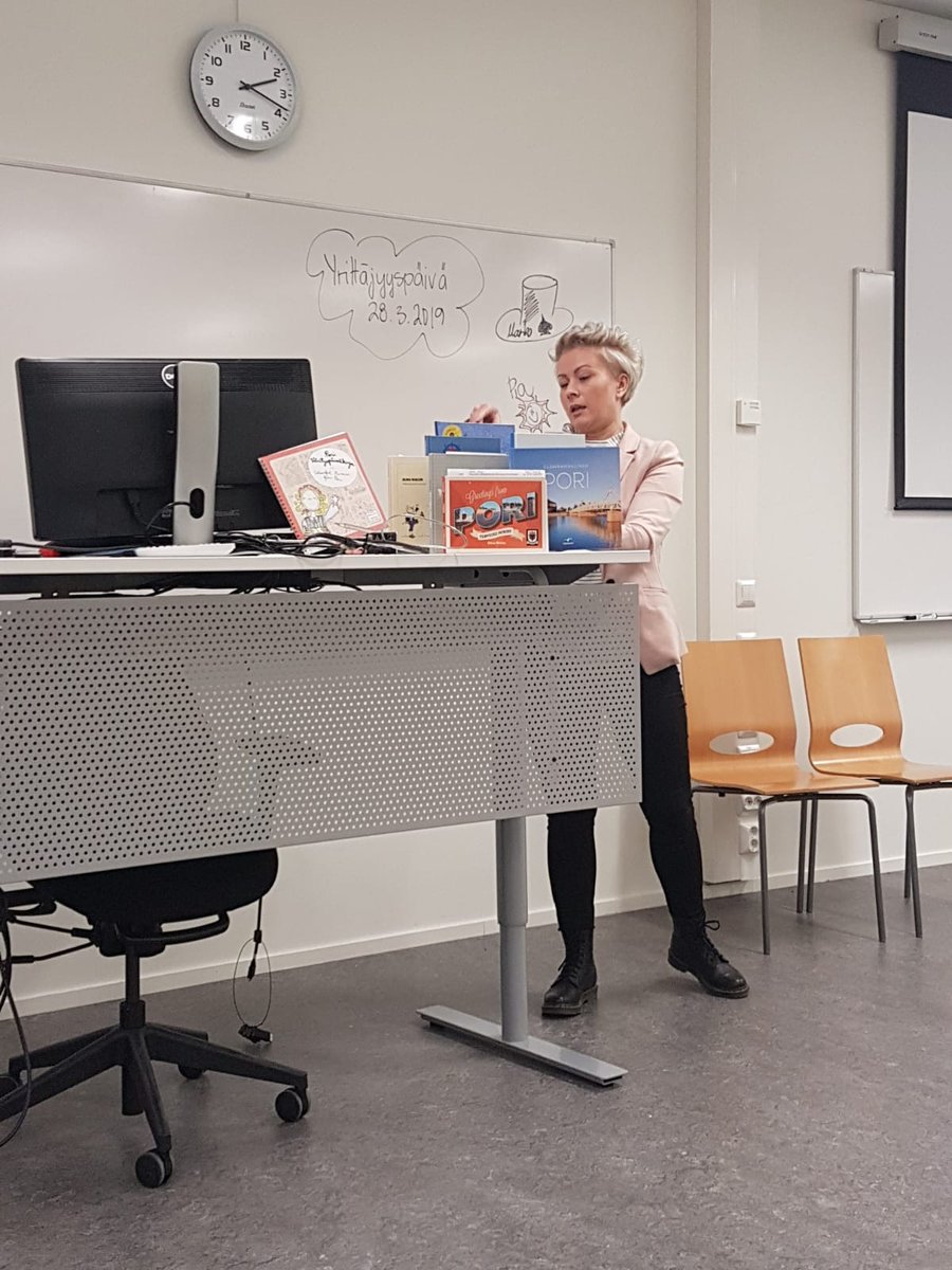 P2Piitu's tweet photo. "Olen saanut mitä mielenkiintoisempia keikkoja sillä, että olen aina vastannut kyllä. Mielestäni kysyjä on minua viisaampi kysyessään." @ElinaWallin #samkyrittäjyys #mysamk https://t.co/NCDUMXkeeI