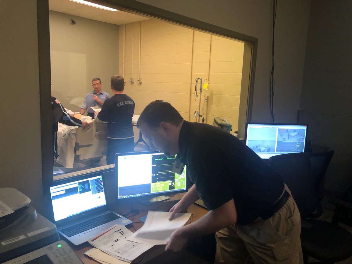 CctrnNc's tweet photo. UNC CarolinaAirCare Criticalskillsfair ⁦@UNCsim⁩ ⁦@jcompton27315⁩ ⁦@laerdalmedical⁩ ⁦@LaerdalEurope⁩ ⁦@celawson24⁩ https://t.co/UmUVoBaXAF